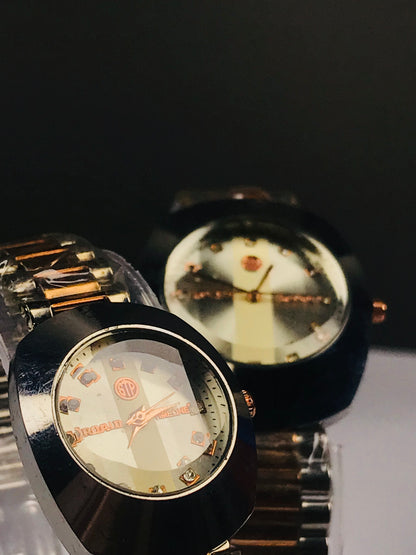 Couple Royal Gold